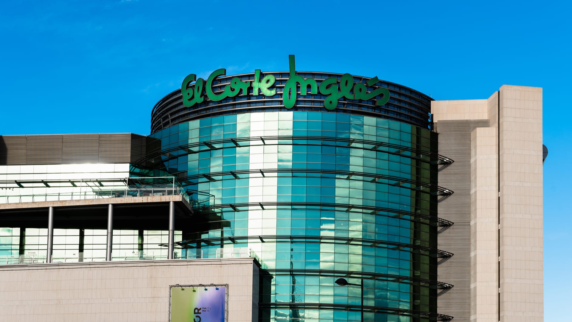 Es falso que El Corte Inglés esté regalando un secador