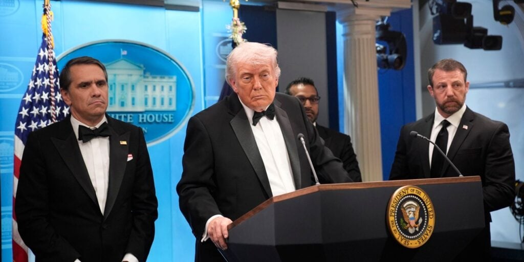 desinformación cena corresponsales