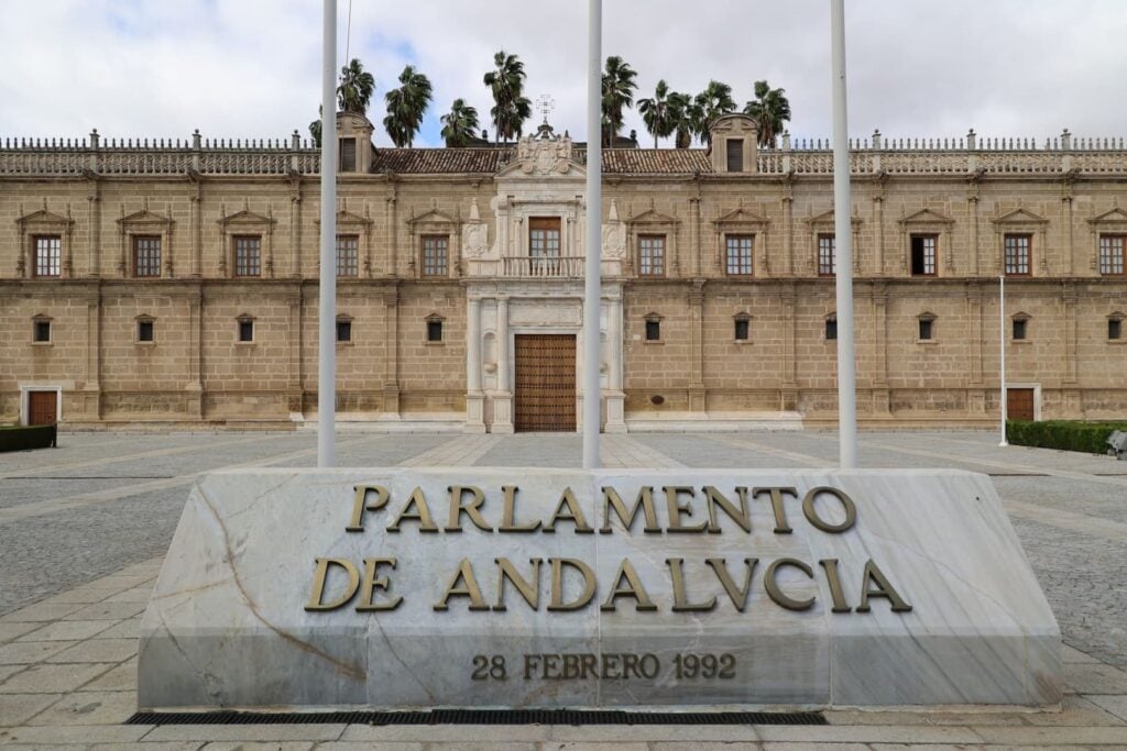 La sesión constitutiva del Parlamento de Andalucía tras el 17M