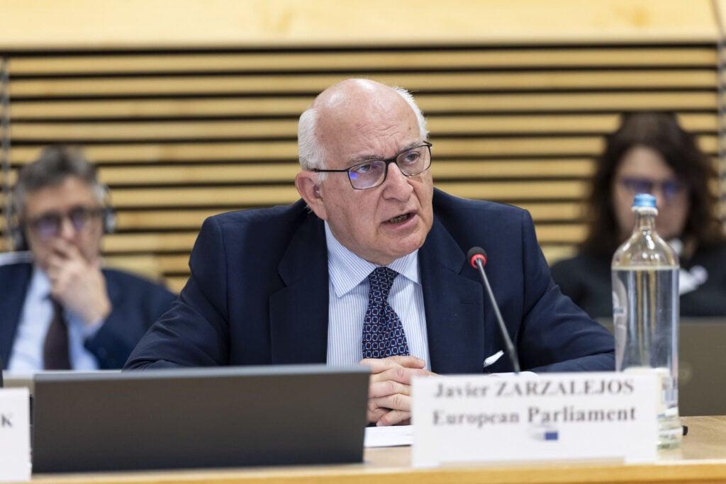 reales decretos España misión LIBE