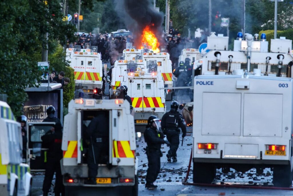 bulos protestas Belfast