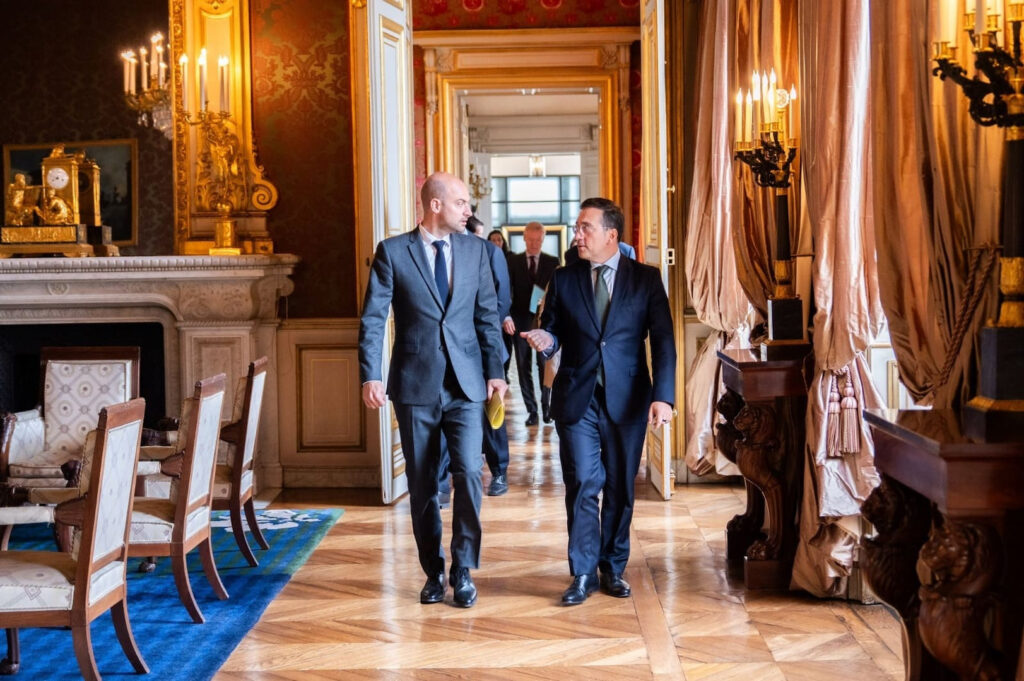 tratado amistad Francia